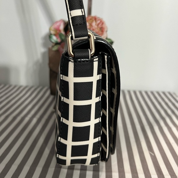 NWOT Kate Spade Laurel Way Carsen Crossbody Checker Coated Canvas $278 - Picture 3 of 6